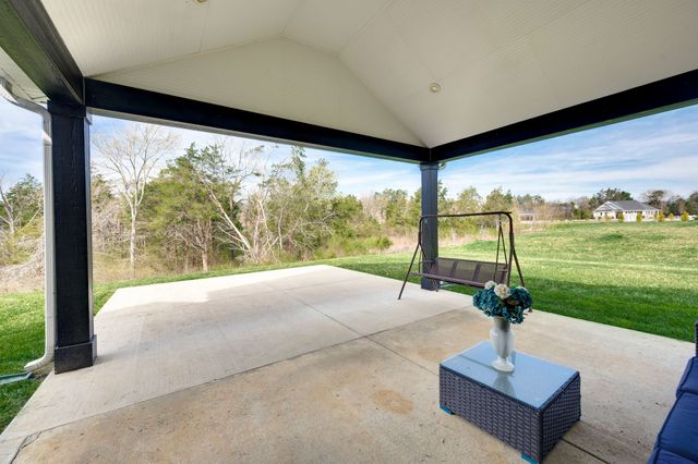 5033 Ozment Dr, Nolensville, TN 37135