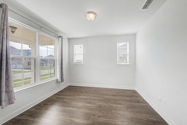 5033 Ozment Dr, Nolensville, TN 37135