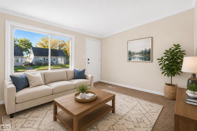27336 Ridgewood Street, Roseville, MI 48066