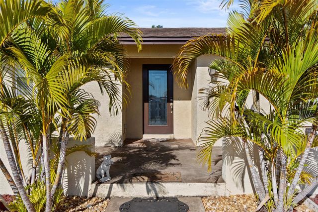 3506 33RD AVENUE W, Bradenton, FL 34205