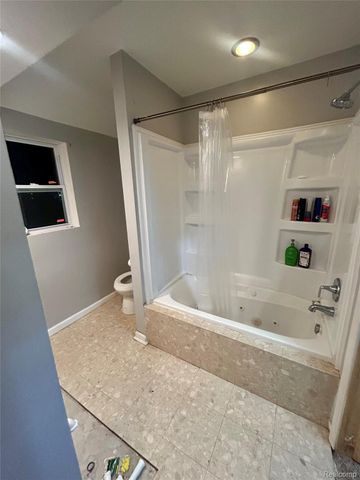 2601 Illinois Avenue, Flint, MI 48506