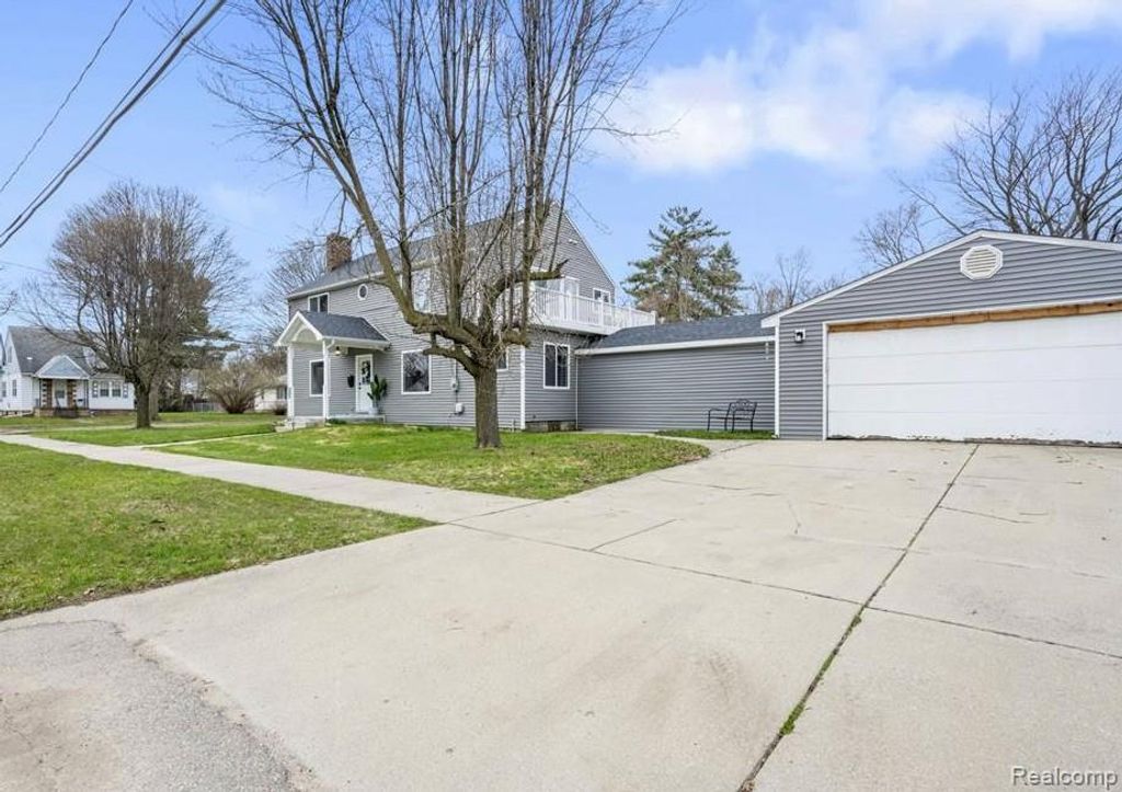 2601 Illinois Avenue, Flint, MI 48506