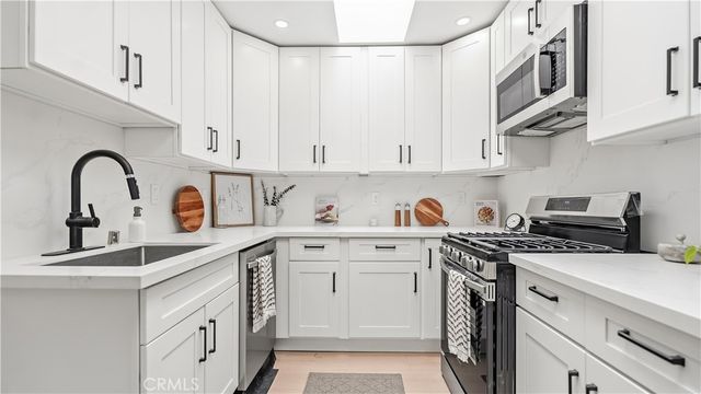 1746 W 38th Place, Los Angeles, CA 90062
