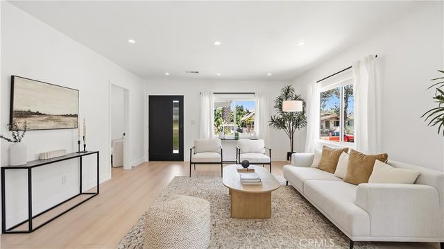1746 W 38th Place, Los Angeles, CA 90062