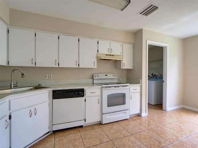 806 ILLINOIS AVENUE, St Cloud, FL 34771
