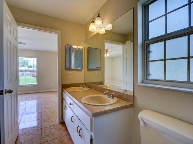 806 ILLINOIS AVENUE, St Cloud, FL 34771