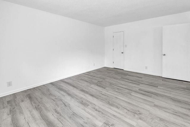 10301 N Kings Hwy Apt 6-3, Myrtle Beach, SC 29572