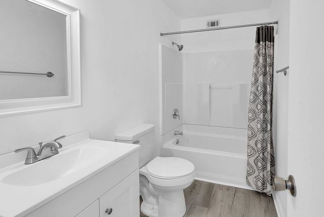 10301 N Kings Hwy Apt 6-3, Myrtle Beach, SC 29572