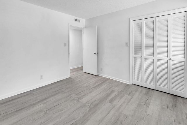 10301 N Kings Hwy Apt 6-3, Myrtle Beach, SC 29572