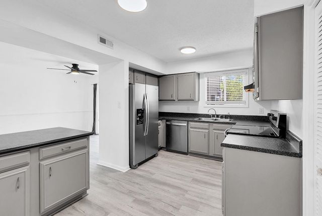 10301 N Kings Hwy Apt 6-3, Myrtle Beach, SC 29572