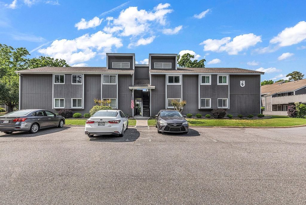 10301 N Kings Hwy Apt 6-3, Myrtle Beach, SC 29572