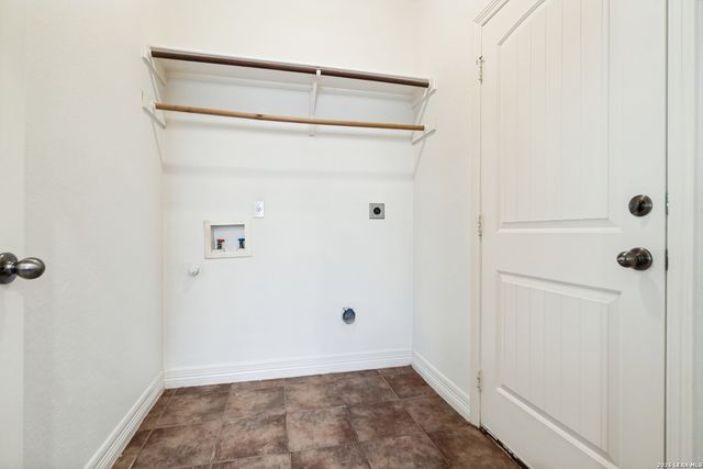 1490 Deep Water DR, Spring Branch, TX 78070