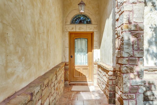 1490 Deep Water DR, Spring Branch, TX 78070