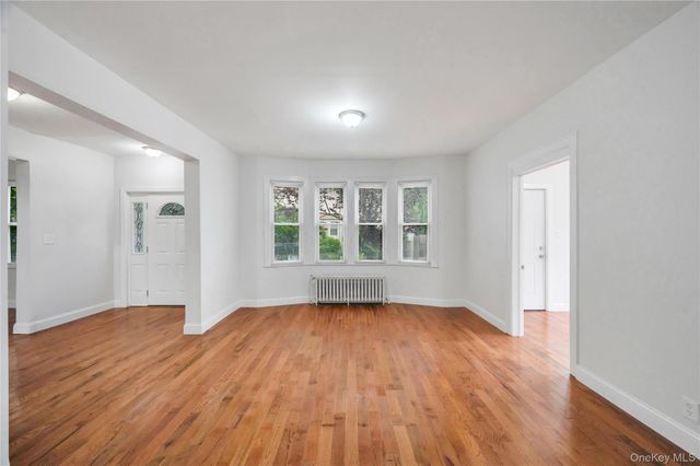 104-04 202nd Street, Saint Albans, NY 11412