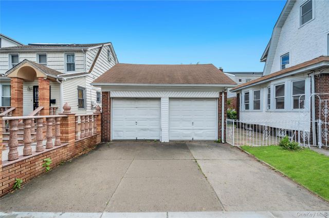 104-04 202nd Street, Saint Albans, NY 11412