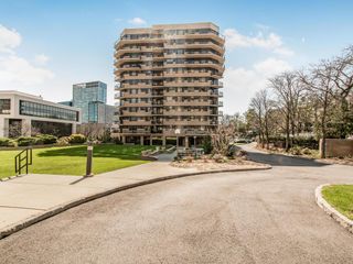 25 Rockledge Avenue 117, White Plains, NY 10601
