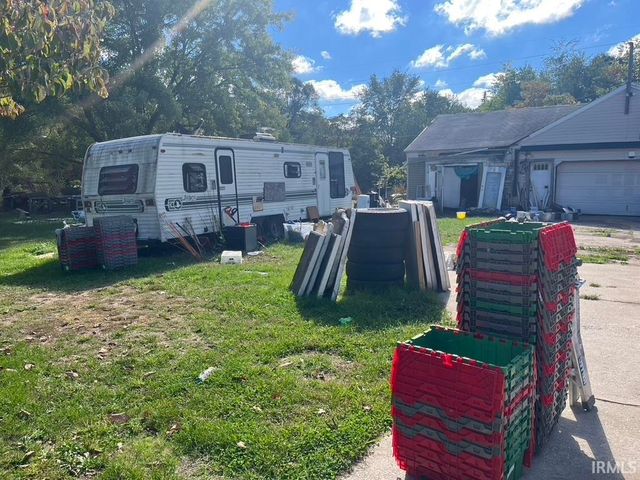 10912 Fairview Avenue, Osceola, IN 46561