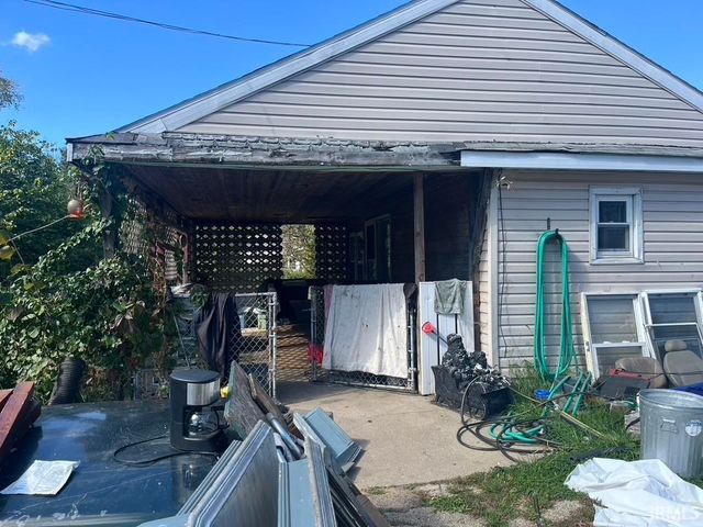 10912 Fairview Avenue, Osceola, IN 46561