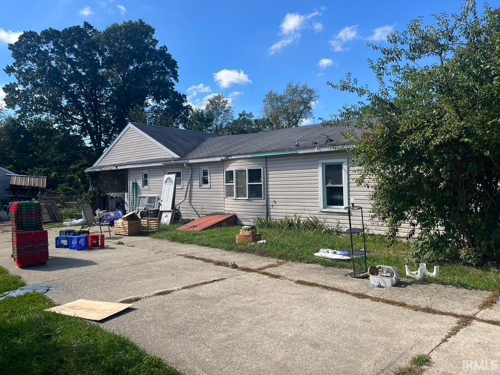 10912 Fairview Avenue, Osceola, IN 46561