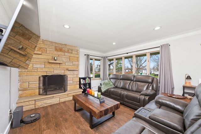 908 Curtis Avenue, Joliet, IL 60435