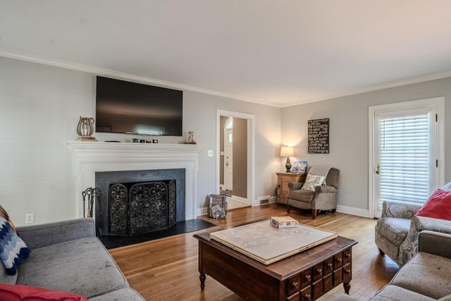 401 W Campbell Street, Frankfort, KY 40601