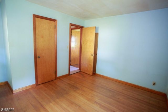 3 Linden Ave, Stanhope Boro, NJ 07874