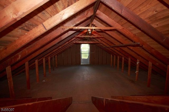 3 Linden Ave, Stanhope Boro, NJ 07874