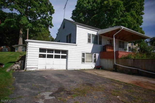 3 Linden Ave, Stanhope Boro, NJ 07874