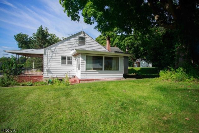 3 Linden Ave, Stanhope Boro, NJ 07874
