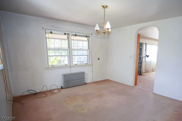 3 Linden Ave, Stanhope Boro, NJ 07874