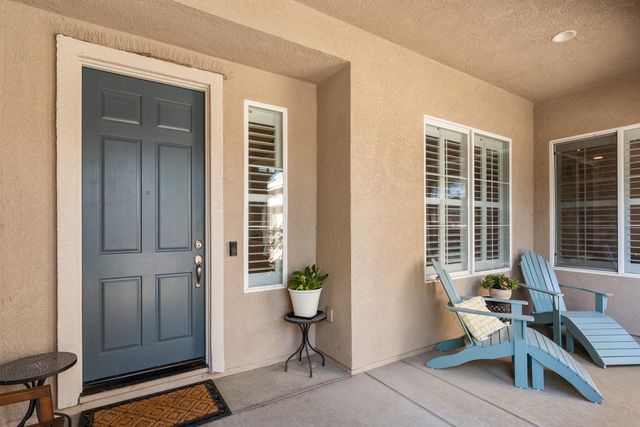 736 JONABEL Way, Oakdale, CA 95361