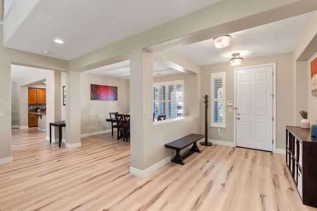 736 JONABEL Way, Oakdale, CA 95361