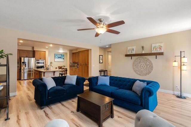 736 JONABEL Way, Oakdale, CA 95361