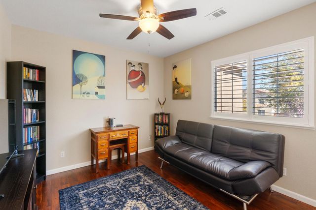 736 JONABEL Way, Oakdale, CA 95361