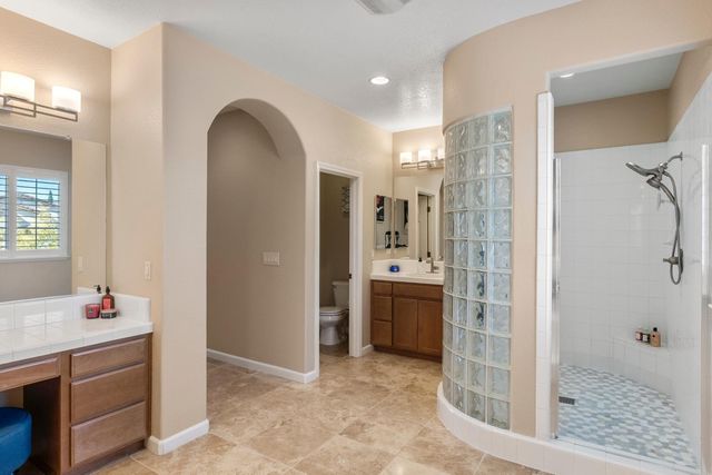 736 JONABEL Way, Oakdale, CA 95361