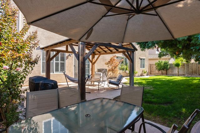 736 JONABEL Way, Oakdale, CA 95361