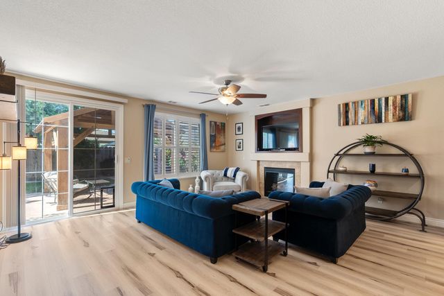 736 JONABEL Way, Oakdale, CA 95361