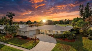 2802 SE Pine Valley St, Port St. Lucie, FL 34952