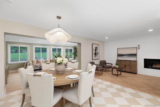 30360 Kincardine Road, Franklin Village, MI 48025