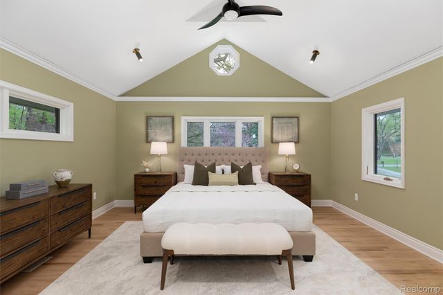 30360 Kincardine Road, Franklin Village, MI 48025