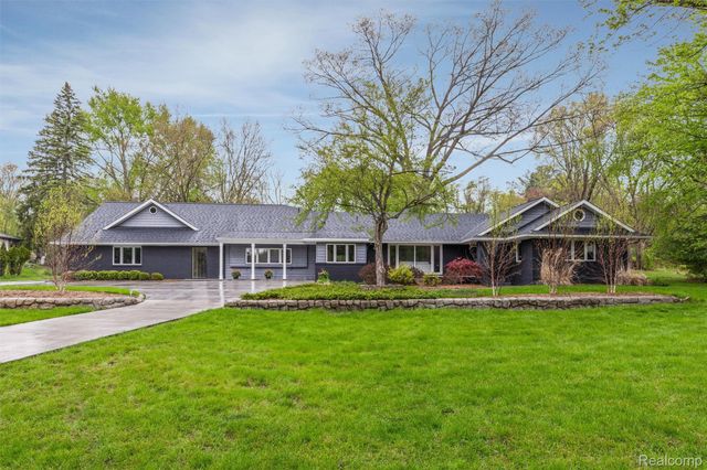 30360 Kincardine Road, Franklin Village, MI 48025