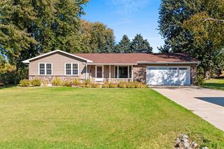 4975 CALEDONIA DRIVE, New Franken, WI 54229