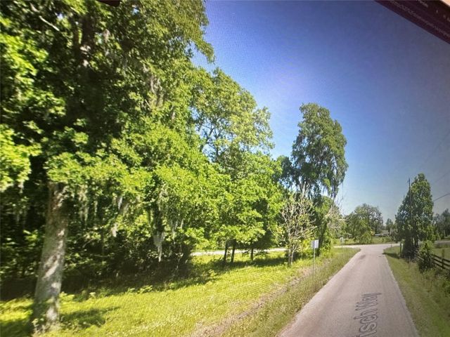 969 County Road 525, Sweeny, TX 77480