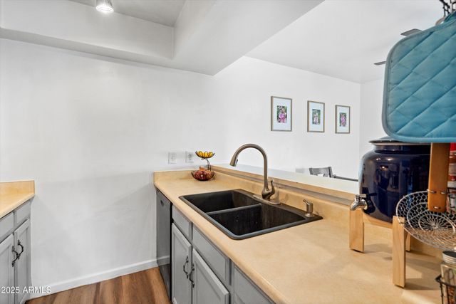 1430 W LA JOLLA Drive, Tempe, AZ 85282