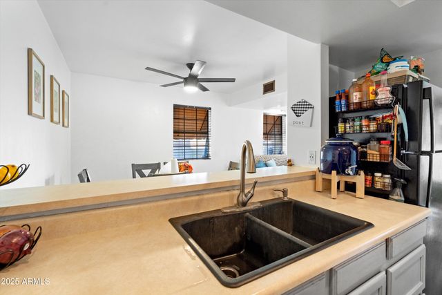 1430 W LA JOLLA Drive, Tempe, AZ 85282