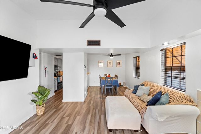 1430 W LA JOLLA Drive, Tempe, AZ 85282