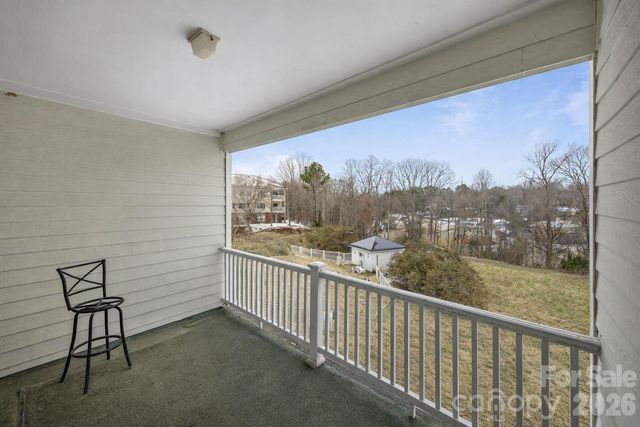 9285 Meadow Vista Road, Charlotte, NC 28213