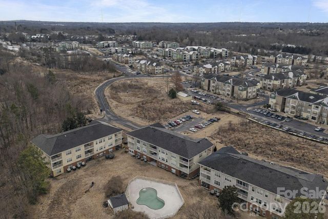 9285 Meadow Vista Road, Charlotte, NC 28213