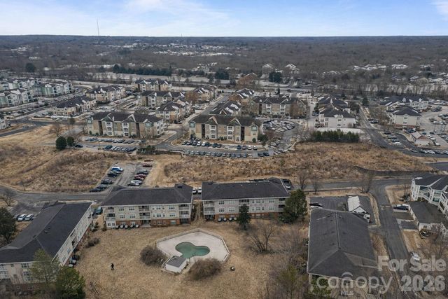 9285 Meadow Vista Road, Charlotte, NC 28213