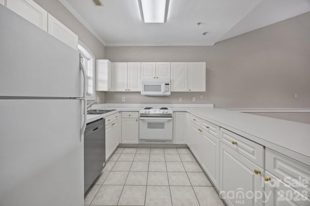 9285 Meadow Vista Road, Charlotte, NC 28213